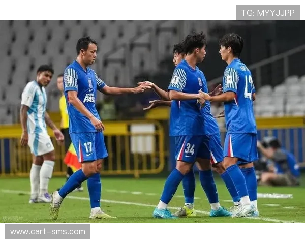 上海申花深陷战术困局:争冠豪言下,阵容短板与教练权威遭遇双重危机 上海申花深陷战术困局:争冠豪言下,阵容短板与教练权威遭遇双重危机